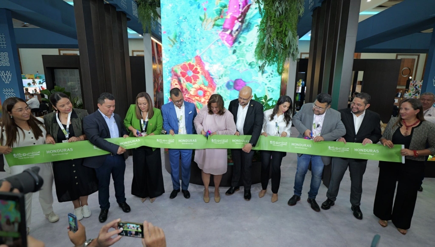 Corte de cinta CATM 2025